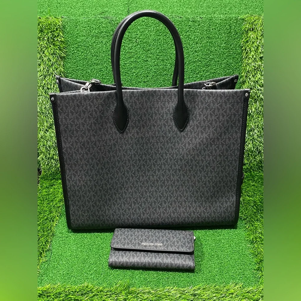 Michael Kors Black Signature Tote Bag With Wallet 13”x15”x7”